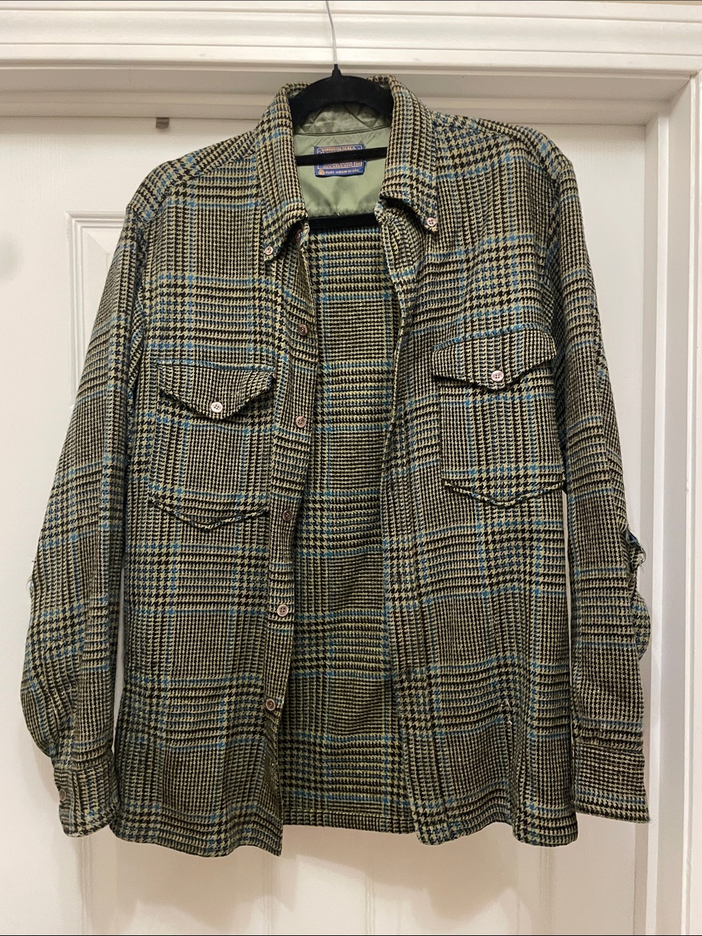 Pendleton vintage 70s Men's Green Plaid Button-Up Jacket Shirt 100% wool